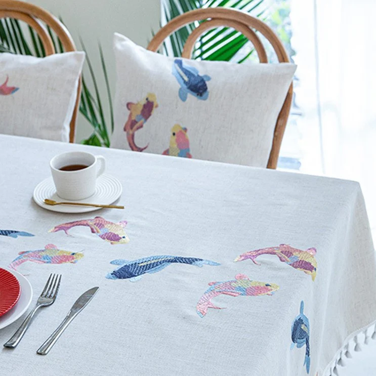 Nappe Poisson Bleu Brodée avec Franges – Image 4